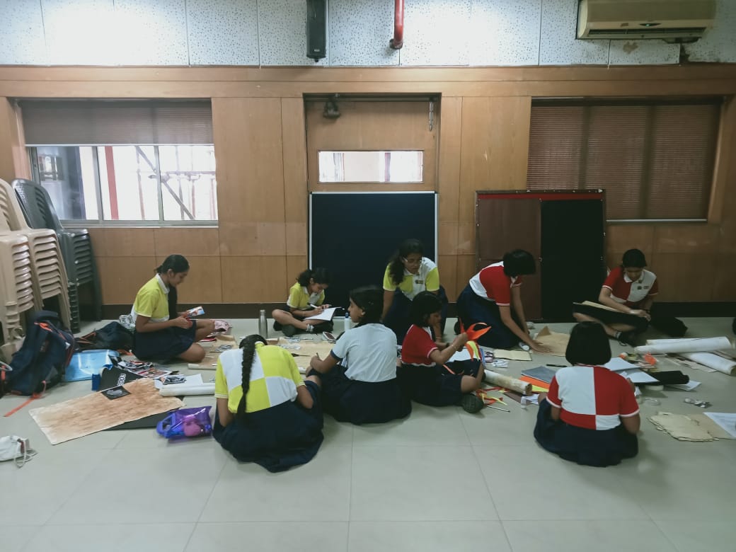 Hindi Diwas Inter-House Bulletin Board Competition_10