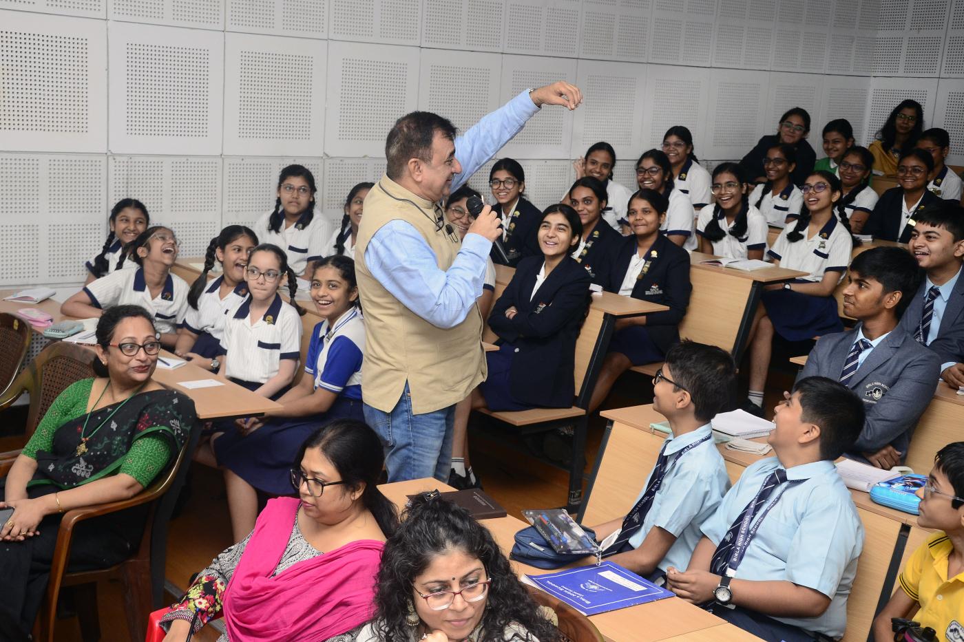 Cyber Surakshit 2025_4