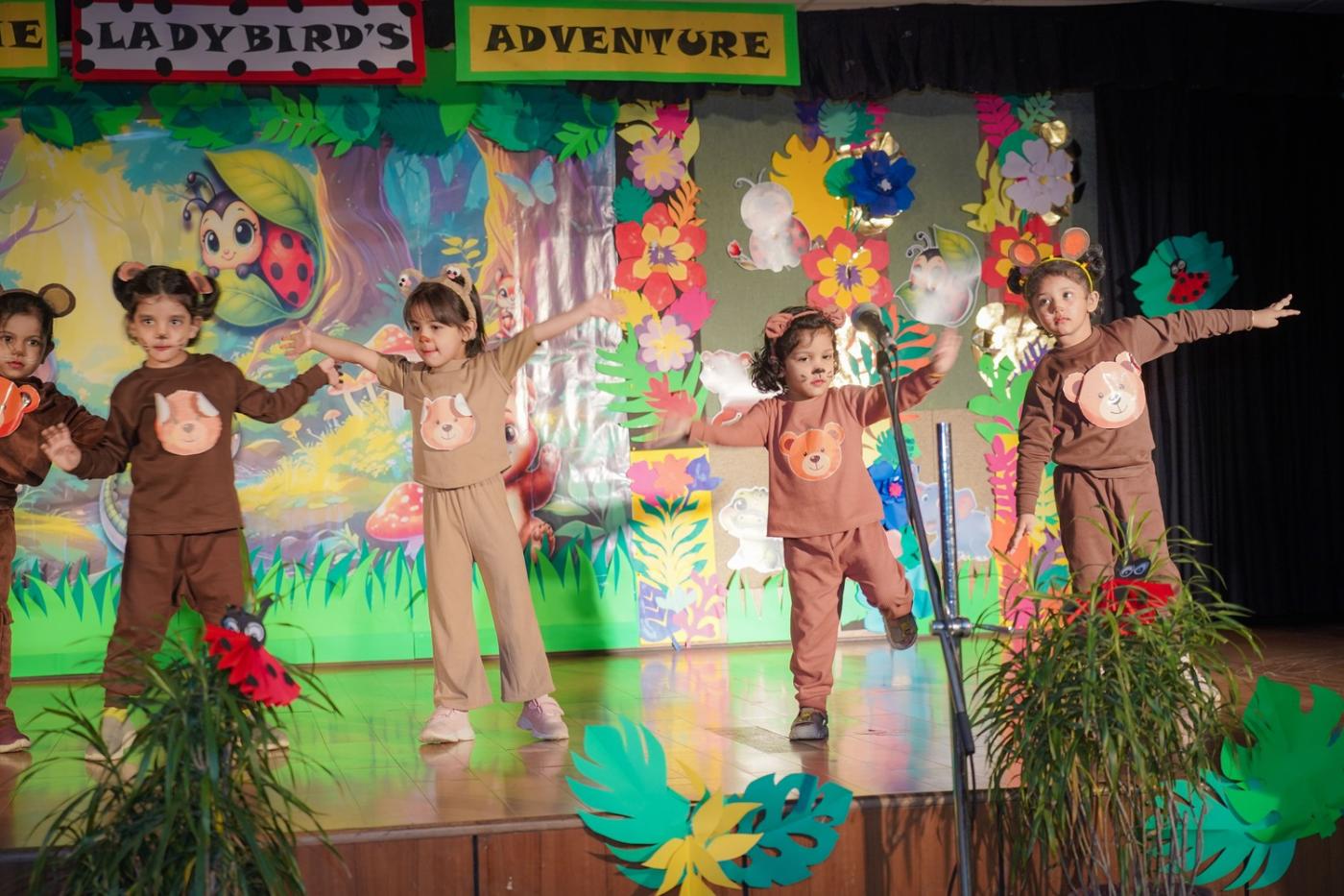 A-tishoo! The Ladybird’s Adventure_13